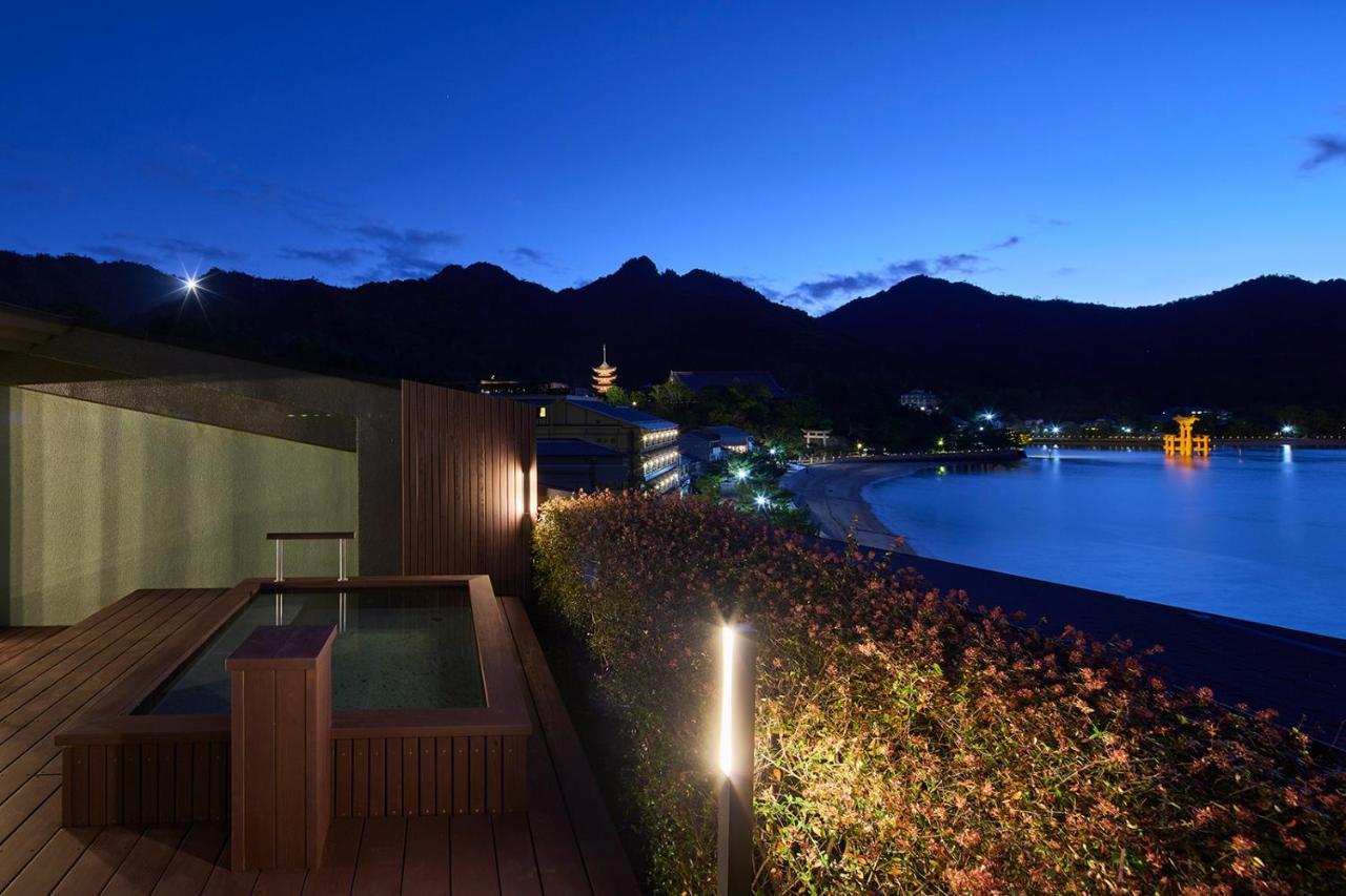 Itsukushima Iroha Hotell Hatsukaichi Exteriör bild