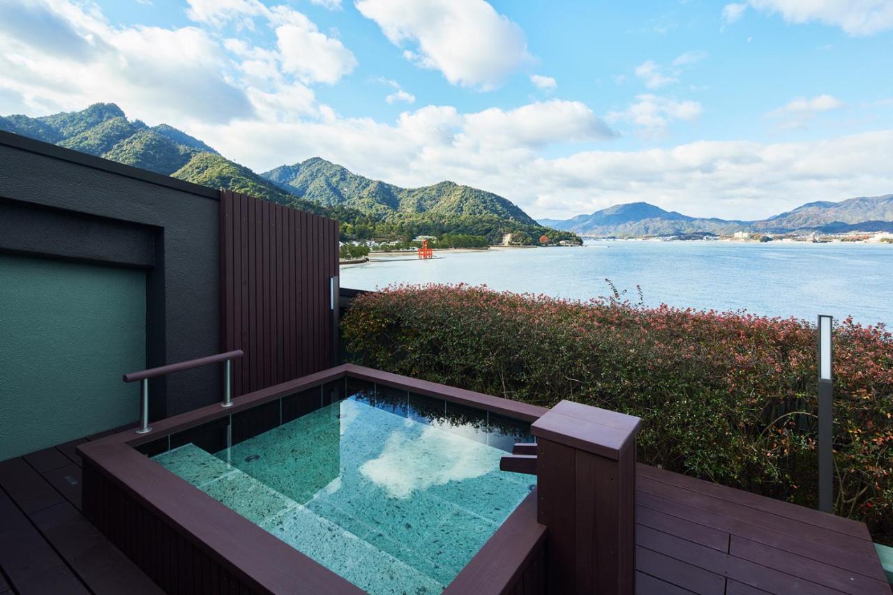 Itsukushima Iroha Hotell Hatsukaichi Exteriör bild