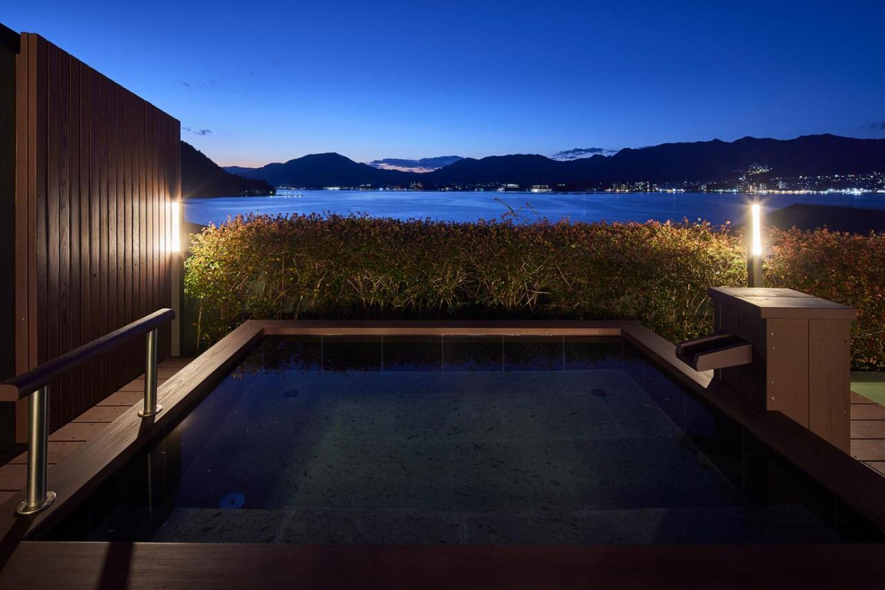 Itsukushima Iroha Hotell Hatsukaichi Exteriör bild